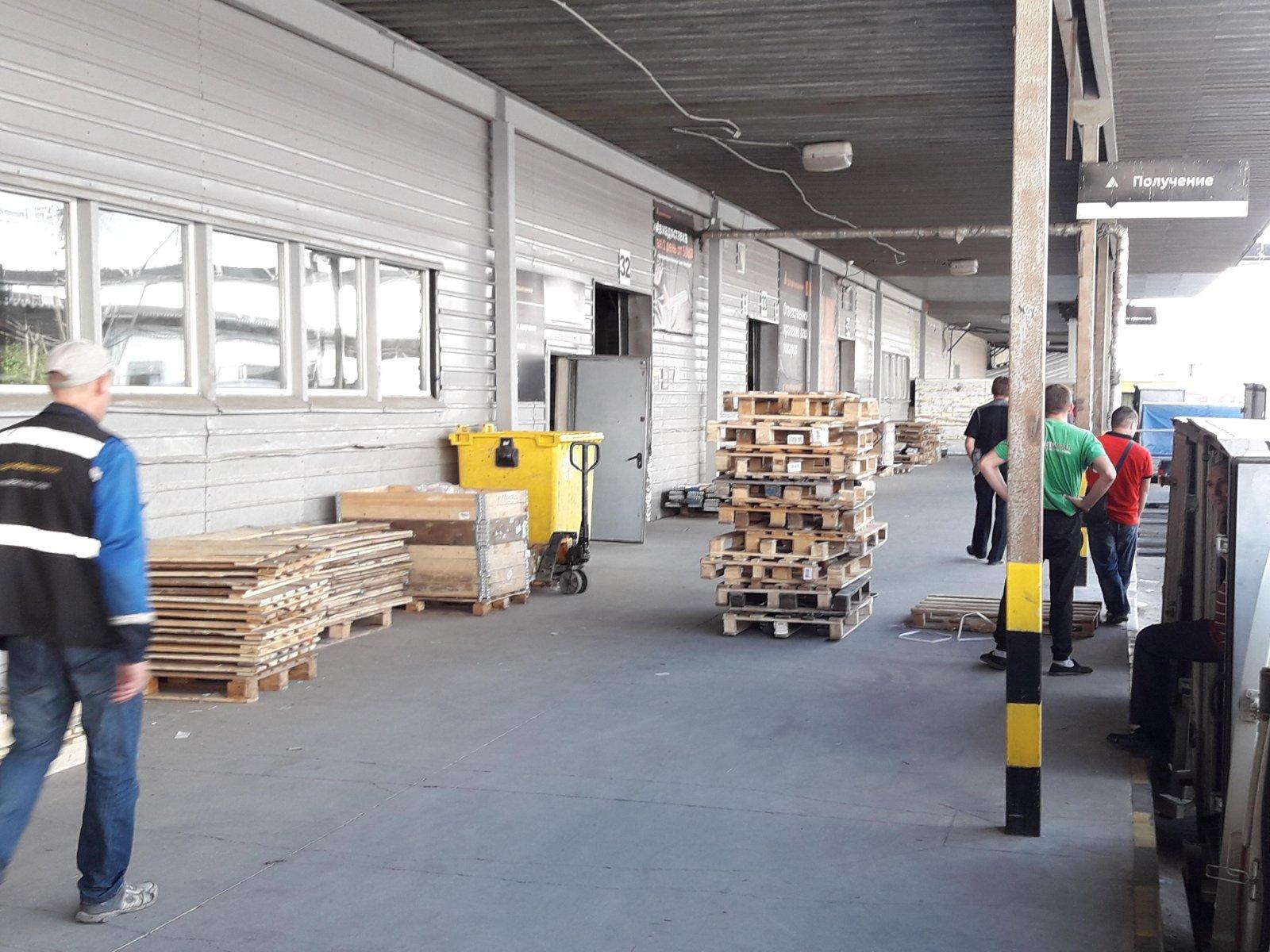 Деловые линии фото склада Деловые линии фото склада